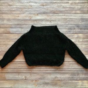🛍FLASH SALE! Miracle Black Fuzzy Sweater